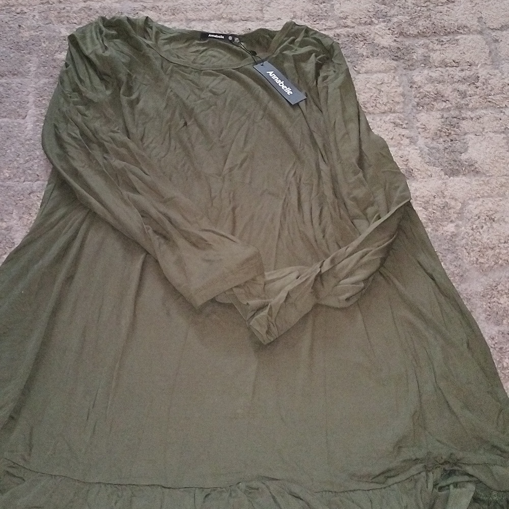 NWT Annabelle long sleeve T-shirt dress